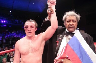  Гильермо Джонс  стал чемпионом WBA в первом тяжелом весе