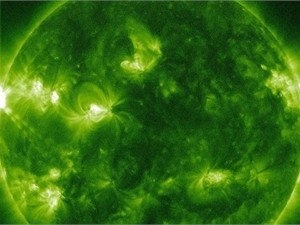 Облако солнечной плазмы достигло Земли: возможны перебои со связью