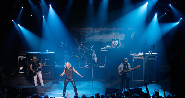 Умер бас-гитарист рок-группы Uriah Heep 