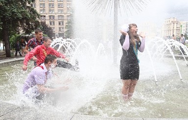 После звонка - в фонтан