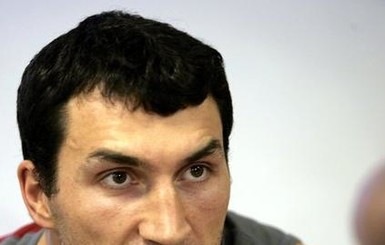 Кличко обязали подписать контракт на бой до 7 июня