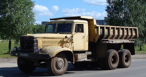 ДТП на харьковской трассе: грузовик смял шестерку
