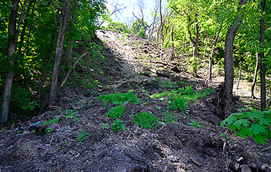 В Киеве под вертолетной площадкой случился новый оползень