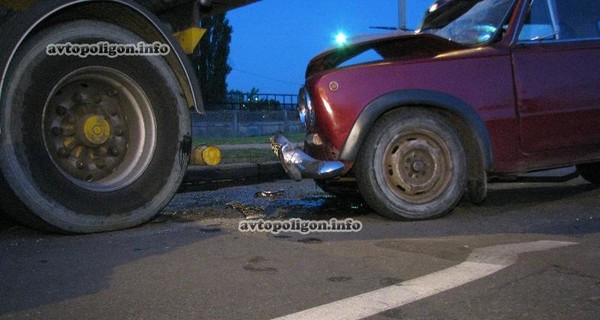 Ночное ДТП в Киеве: 