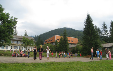 Львовские чиновники успокаивают: В детских лагерях ремонты проводят регулярно