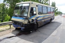 На Харьковщине маршрутка попала в аварию: есть жертвы