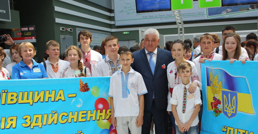 Талантливые дети Киевщины отдыхают на Крите 