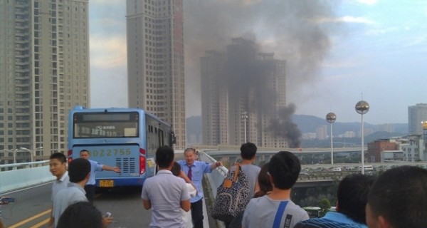 В Китае самоубийца поджег автобус: он стал одной из 47 жертв происшествия