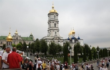 Паломница Почаевской Лавры выбросилась из окна