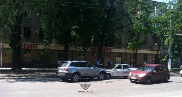 В Одессе протаранили машину милиции