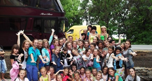 В болгарской больнице остаются семь девочек - танцовщиц из Кривого Рога