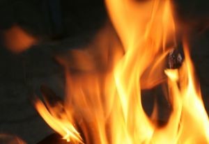 В харьковском жилом доме дотла выгорела квартира