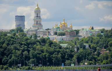 Новые каштаны привезут в столицу к осени 