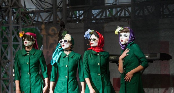Участницы фрик-шоу в Одессе: 