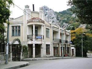 Трагедия в Симеизе: главврач самовольно заселил детей в аварийное здание