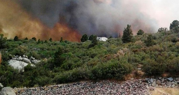 При тушении лесного пожара в Аризоне погибли 25 спасателей
