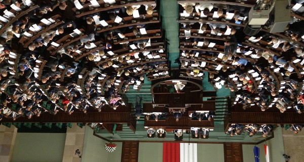 Депутаты Польши не приняли резолюцию по 