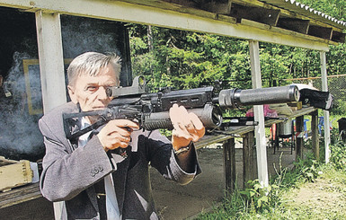 Виктор Калашников: 