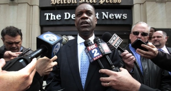 Власти Детройта просят признать город банкротом 