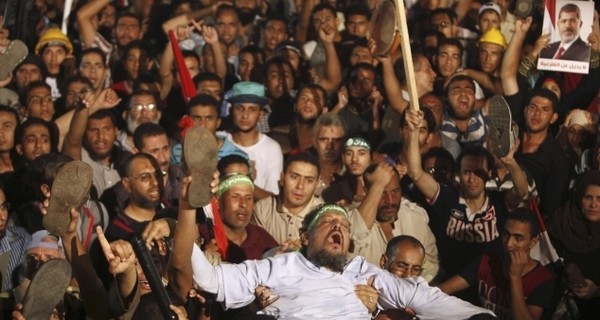 Жертвами беспорядков в Египте стали две женщины и ребенок