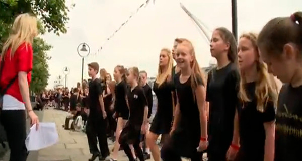 Ирландцы станцевали на мировой рекорд Книги Гиннесса 