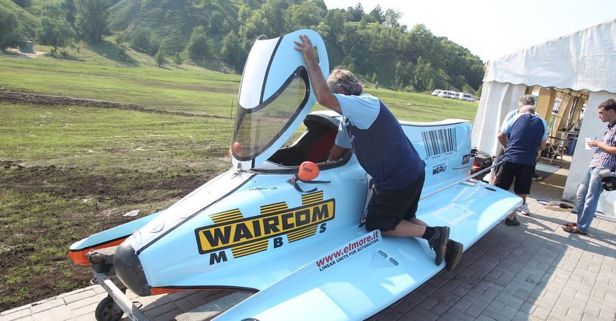 В Вышгороде сегодня сразятся лучшие гонщики мира 