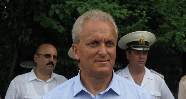 Медики о прооперированном мэре Феодосии: 