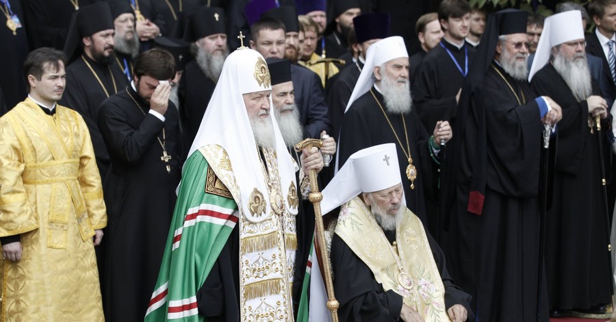 День Крещения Киевской Руси: засекреченный молебен, визит патриарха и четыре президента на одной Владимирской горке 