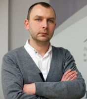 Главным редактором 