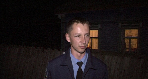 В Сумской области женщина вызвала участкового, чтобы его зарезать 