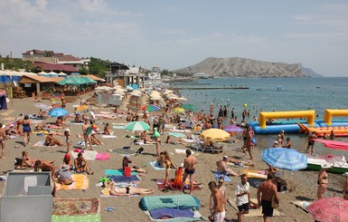 Путь на бесплатные пляжи в Крыму туристам указывает министр курортов