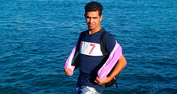 Турист отомстил вору, укравшему у него смартфон: разместил его личные злодея в сети