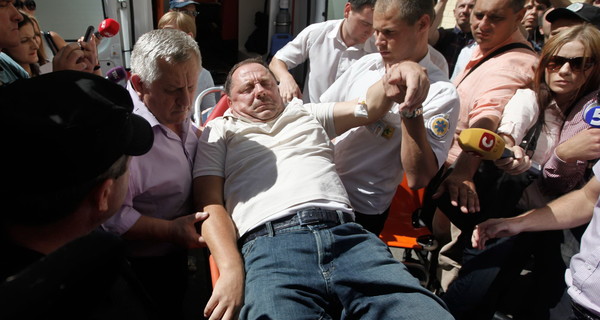 На ректора налоговой академии электронный браслет решили пока не надевать