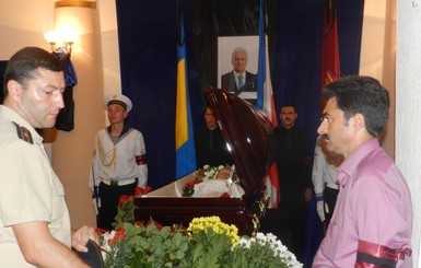 Коллеги мэра Феодосии готовы выложить любую сумму за информацию о его убийце
