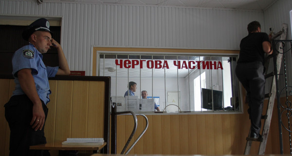 Самоубийства в райотделе Врадиевки расследуют заново 