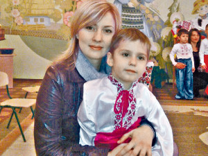 В Хмельницком ищут убийцу, зарезавшего маму с сыном