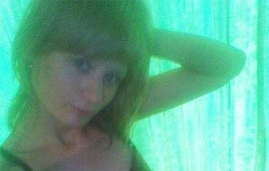 Инспектор по делам несовершеннолетних шокировала публику фото в неглиже