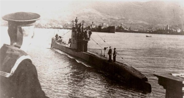 Затопленную советскую субмарину поднимут за счет госказны 