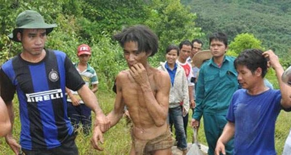 В джунглях Вьетнама нашли отца и сына, которые 40 лет спасались от войны