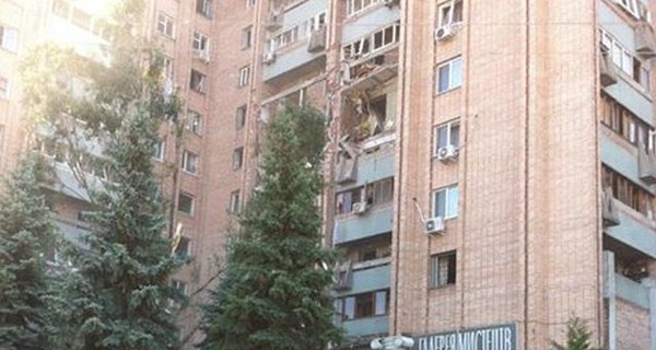 Взрыв в Луганске: спасатели будут разбирать завалы до самой ночи