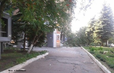 ГСЧС: из-под завалов освободили двух детей