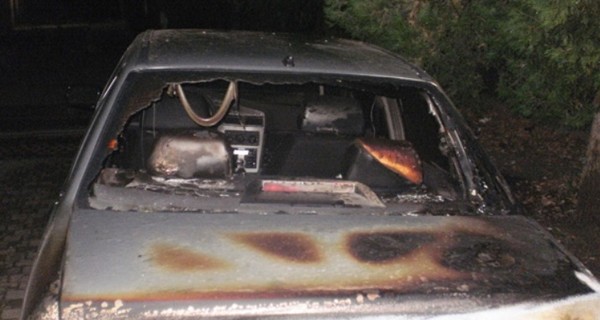 Житель Одесщины из мести сжег автомобиль банка.
