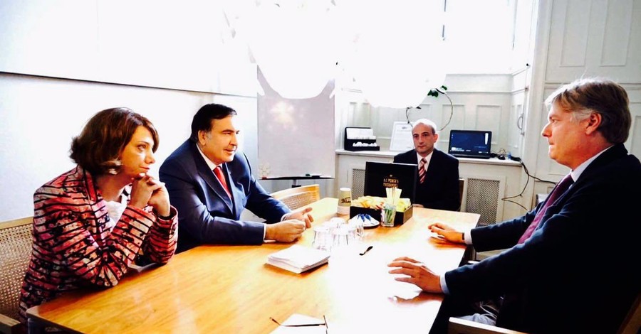 Саакашвили прилетел в Данию