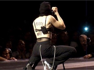 В Киеве провели акцию в поддержку Pussy Riot