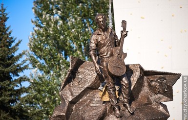 Памятник Высоцкому в Харькове откроет его сын Никита