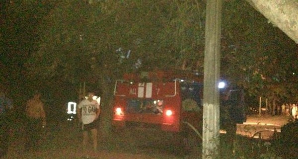 СМИ: ночью на Закарпатье взорвали внедорожник чиновника