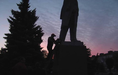 Коммунисты проспали центральный памятник Ленину