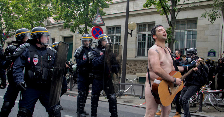 В Париже противники трудовой реформы 