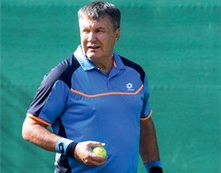Виктор Янукович раскрыл свои секреты игры в теннис 