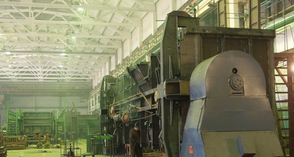 На Полтавщине горит вагоностроительный завод